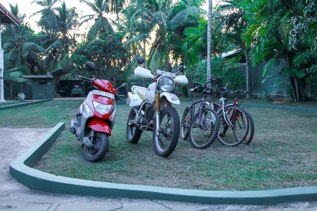 Negombo Village Guesthouse Exterior photo